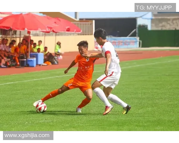 鲁能与上港激战正酣及时比分更新精彩瞬间全记录